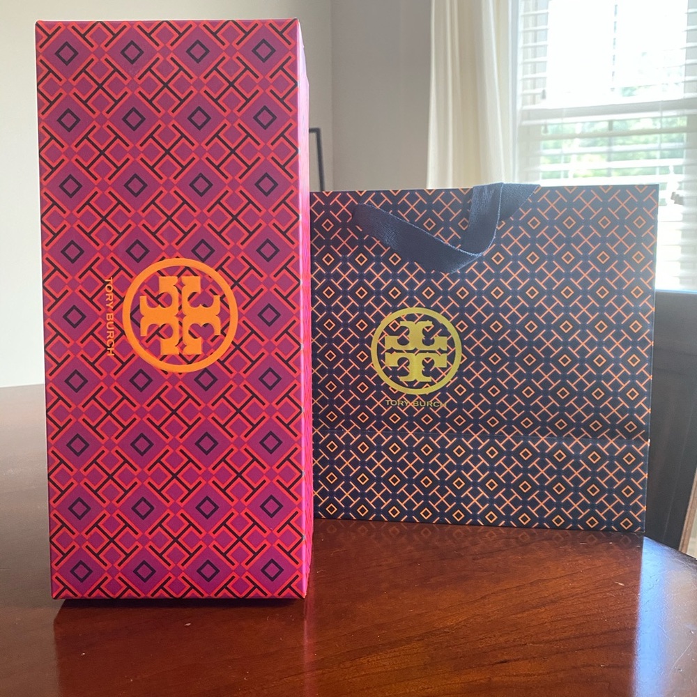 Tory Burch Shopping Bag/Shoebox